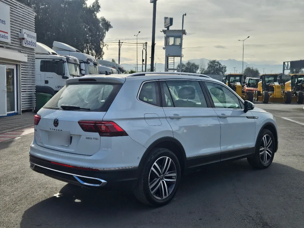 Volkswagen Tiguan Tsi Highline At 150hp año 2023