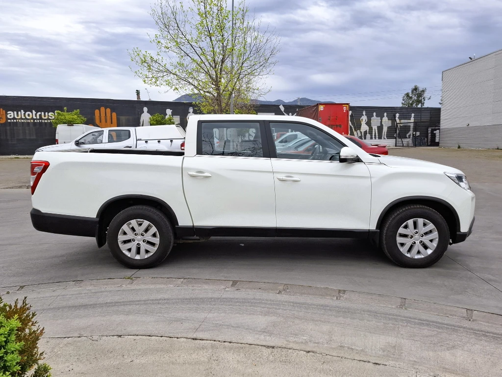 Ssangyong Grand Musso Grand Musso 2.2 4x2 Mt Full-Ql612 año 2023
