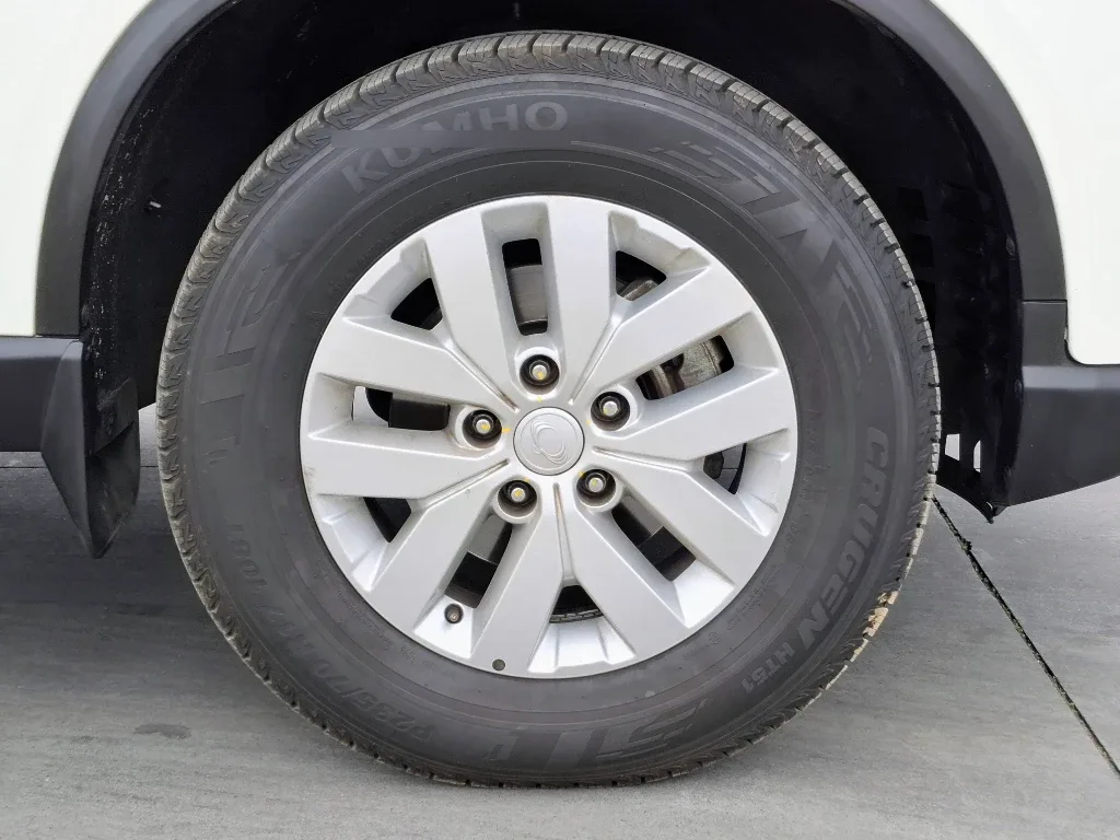 Ssangyong Grand Musso Grand Musso 2.2 4x2 Mt Full-Ql612 año 2023