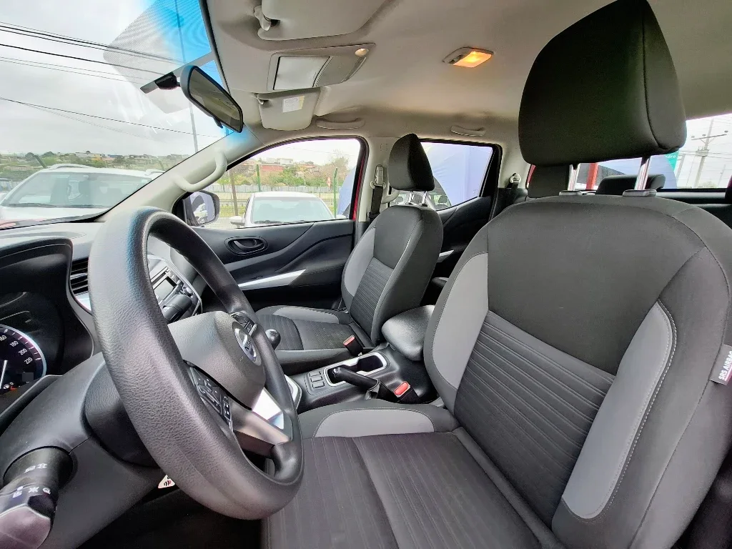 Nissan Navara Navara Dc 4x4 2.3 Tdi Se año 2023