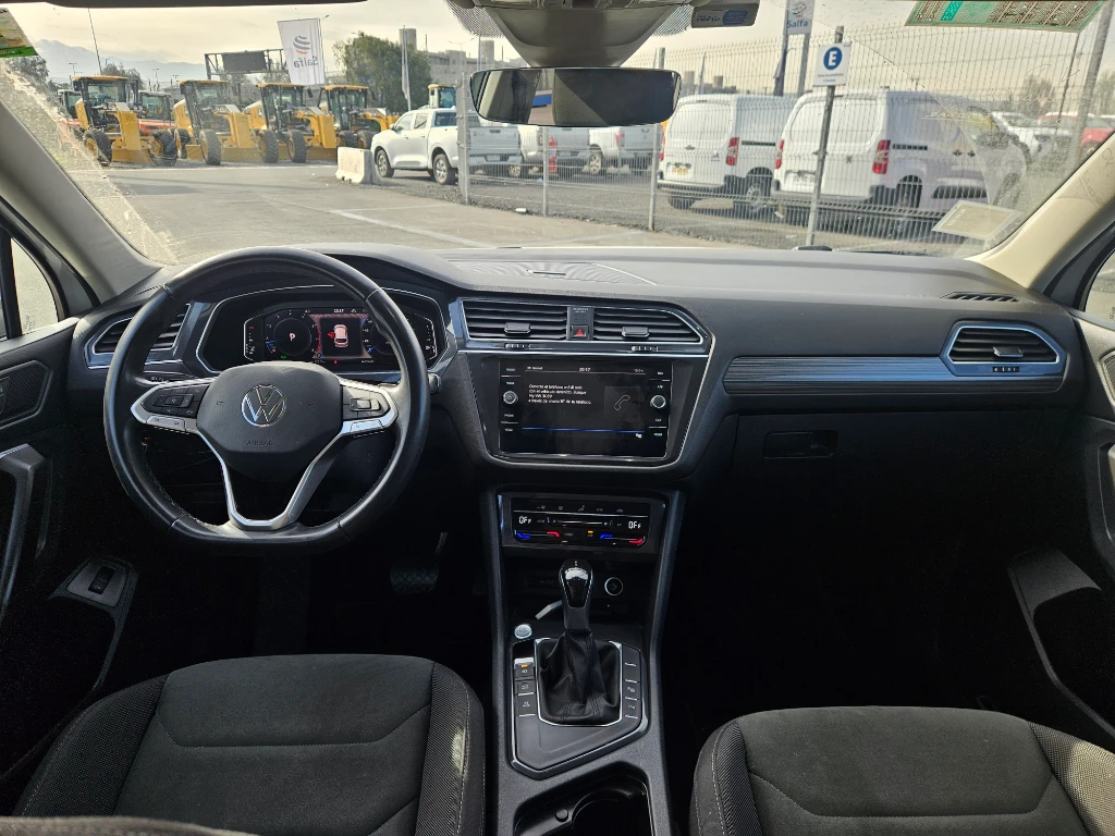 Volkswagen Tiguan Tsi Highline At 150hp año 2023
