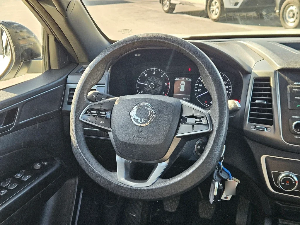 Ssangyong Grand Musso 2.2 4x2 Mt Full-Ql610 año 2023