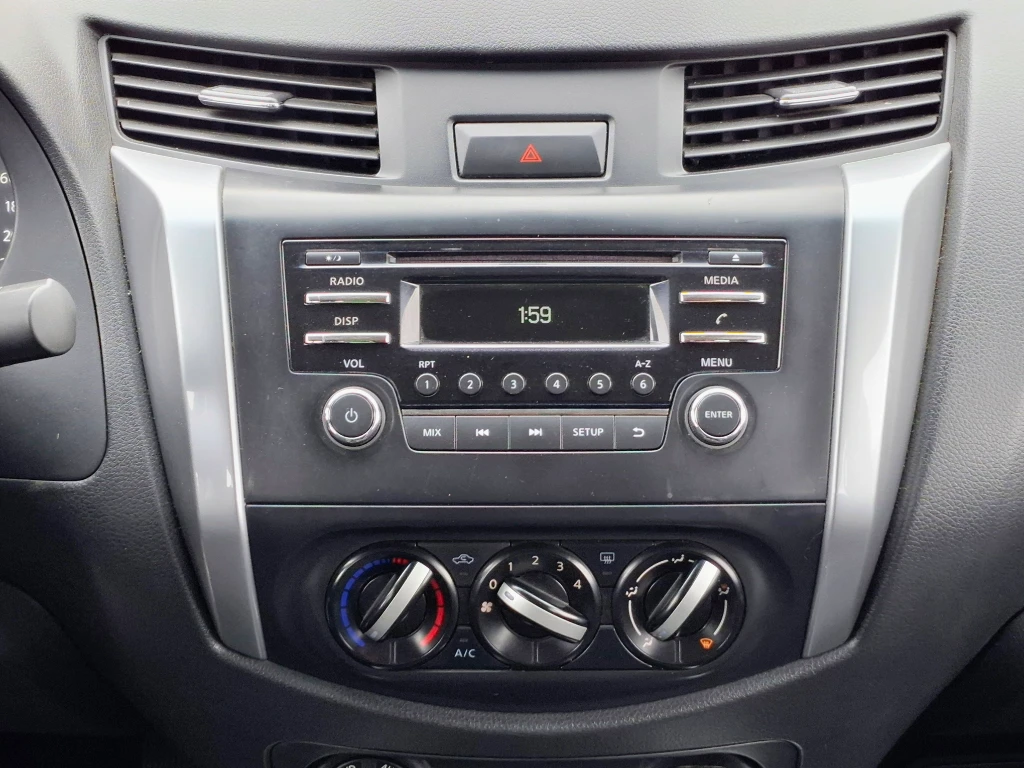 Nissan Navara Navara Dc 4x4 2.3 Tdi Se año 2023