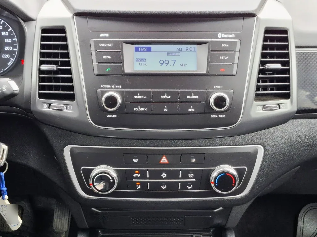 Ssangyong Grand Musso Grand Musso 2.2 4x2 Mt Full-Ql612 año 2023