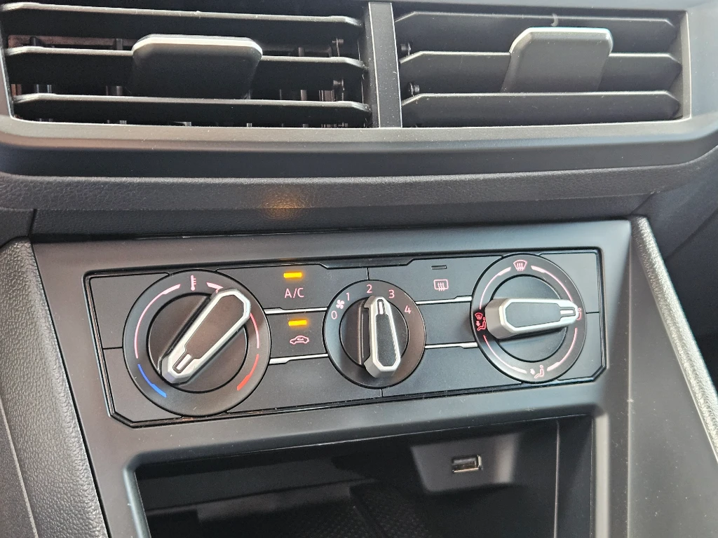 Volkswagen Nivus Tsi At Comfortline año 2023