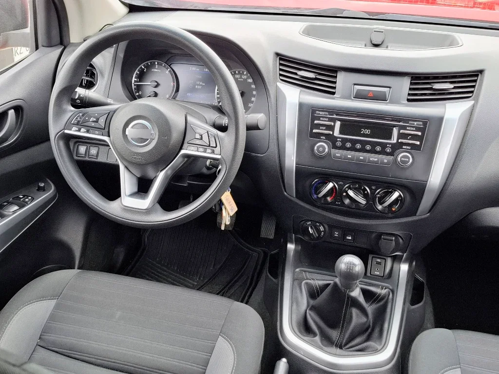Nissan Navara Navara Dc 4x4 2.3 Tdi Se año 2023