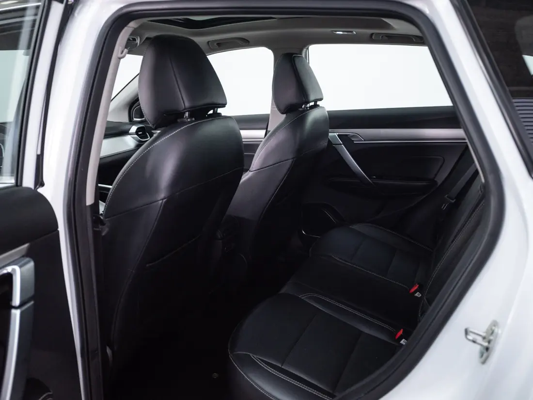 Geely Coolray 1.5 Exclusive 7dct At año 2022