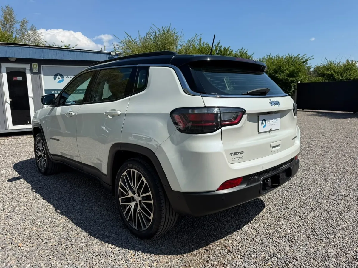 JEEP COMPASS  año 2024