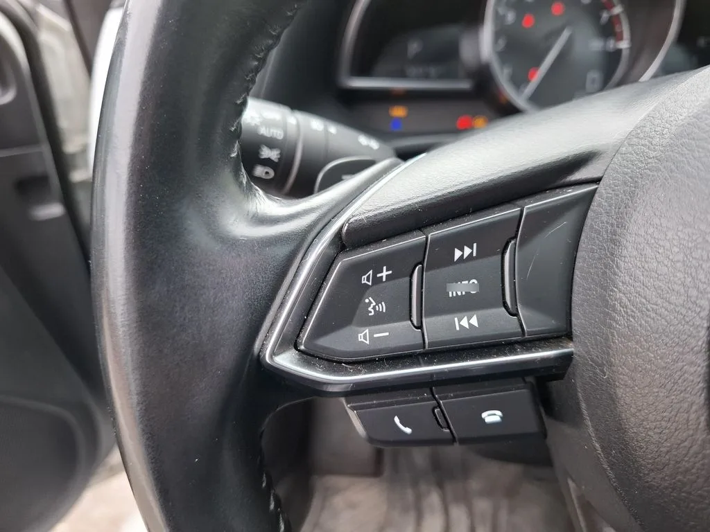 Mazda 3 Sport 2.5 Gt Sport 4x2 Hb Audio Bose 6at 5p año 2018
