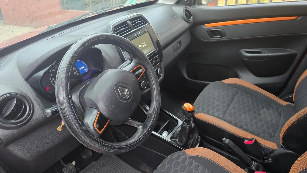 RENAULT KWID 1.0 Hb Intens Mt año 2022