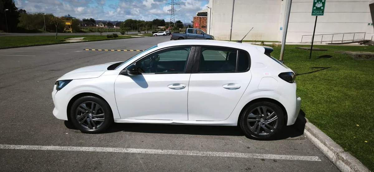 PEUGEOT 208 1.5 Active Pack Bluehdi 100 Mt Diesel año 2022