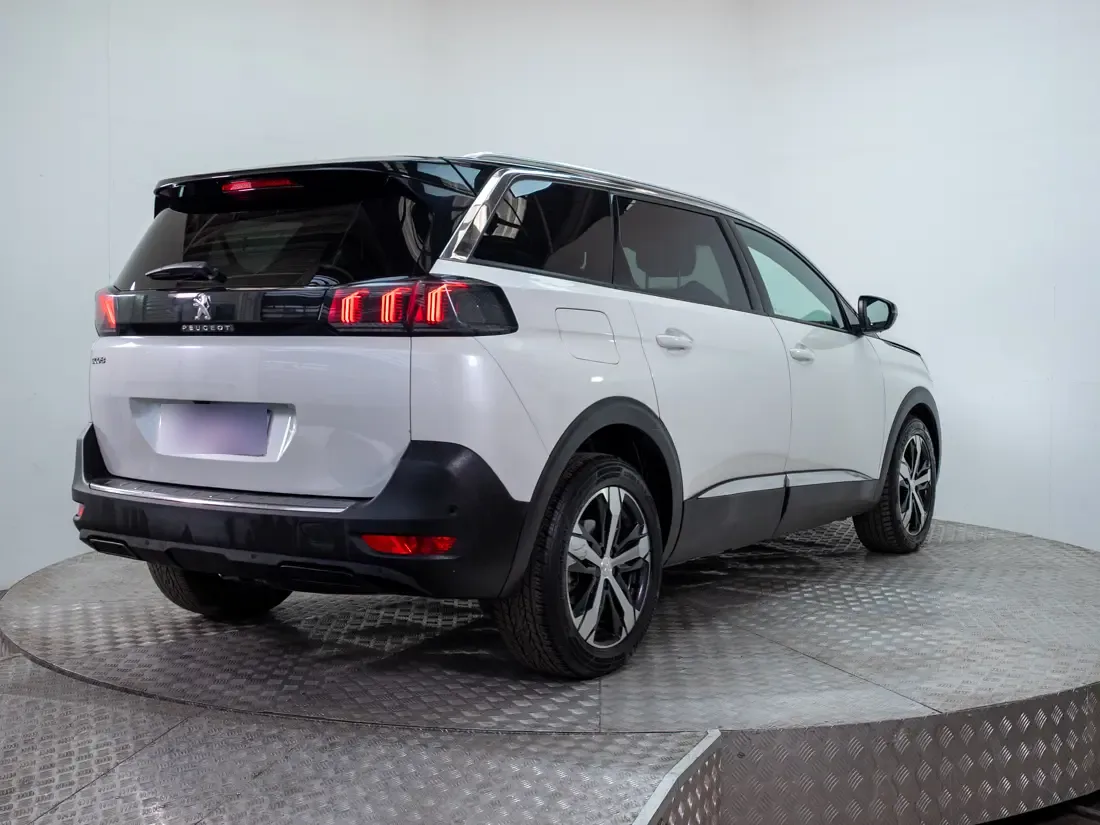 Peugeot 5008 1.5 Allure Bluehdi 130 At Diesel año 2024