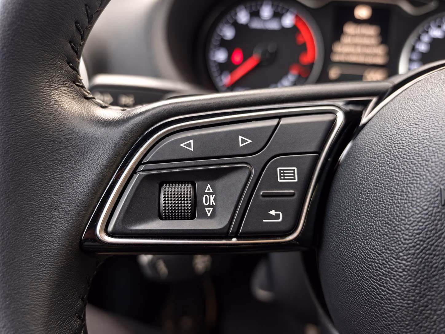 Audi A3 Sportback (+) 1.4tfsi Stro año 2017