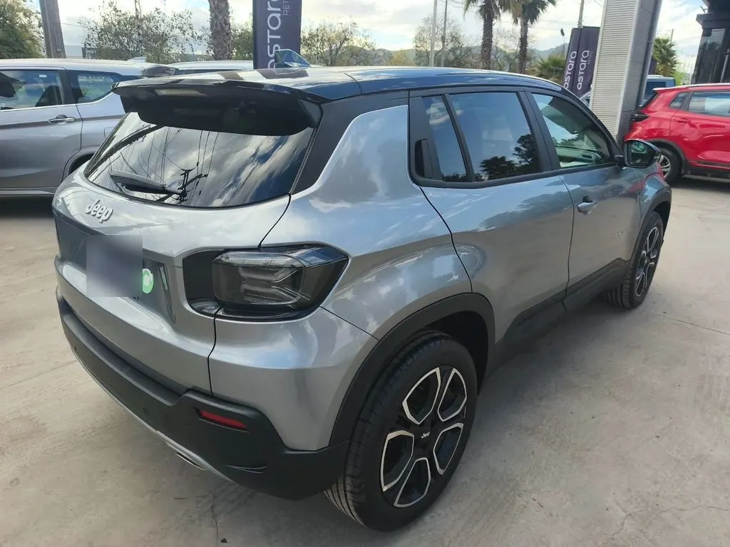 Jeep Avenger Summit 1.2 Hev año 2025