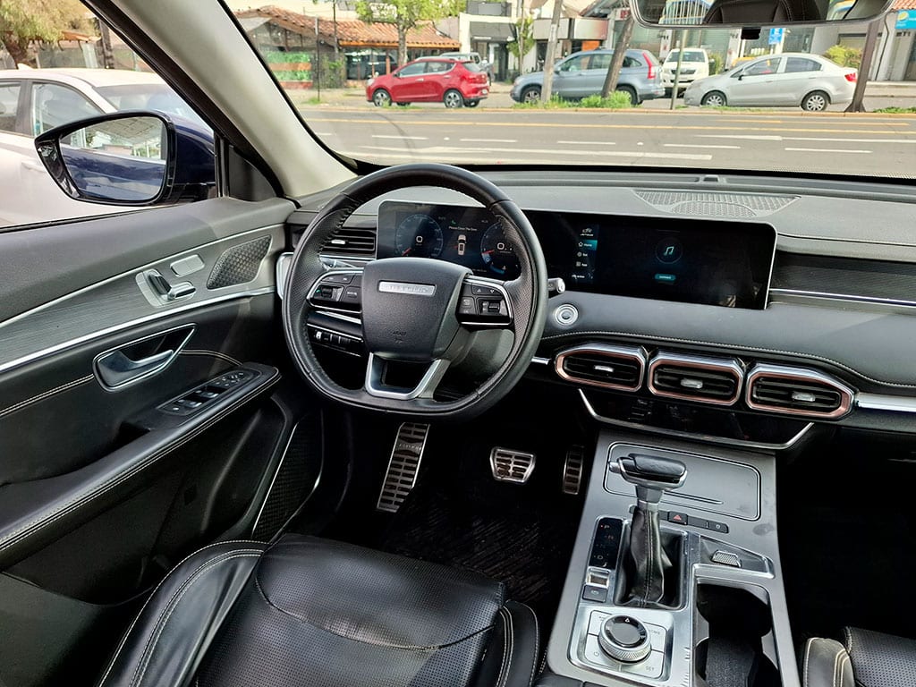 Jetour X70 Plus 1.5t Plus 4x2 At 5p año 2024