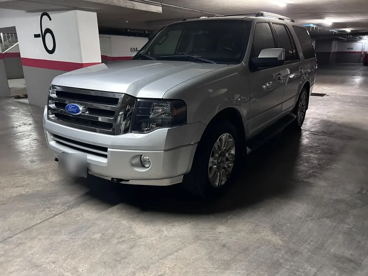 FORD EXPEDITION  año 2012