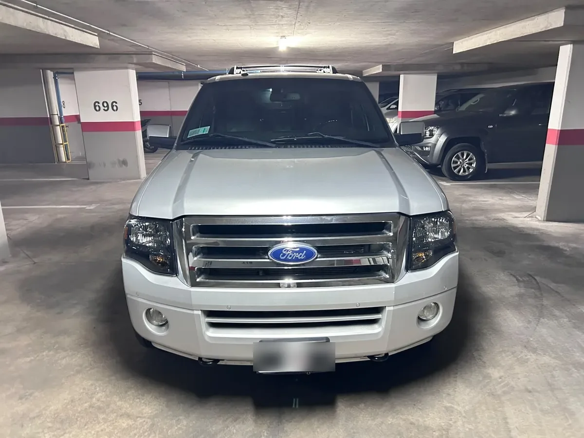 FORD EXPEDITION  año 2012