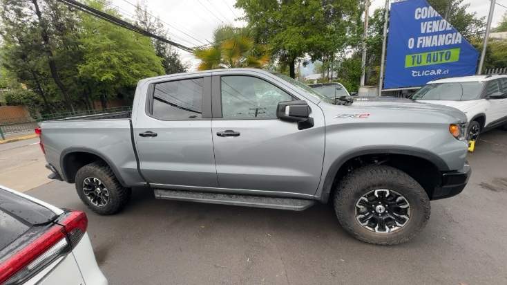 Chevrolet Silverado 6.2 Zr2 R 4x4 At 4p año 2024