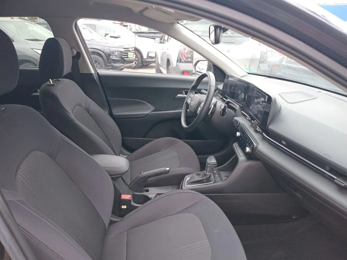 Hyundai Accent 1.5 Desing 4x2 At 4p año 2025