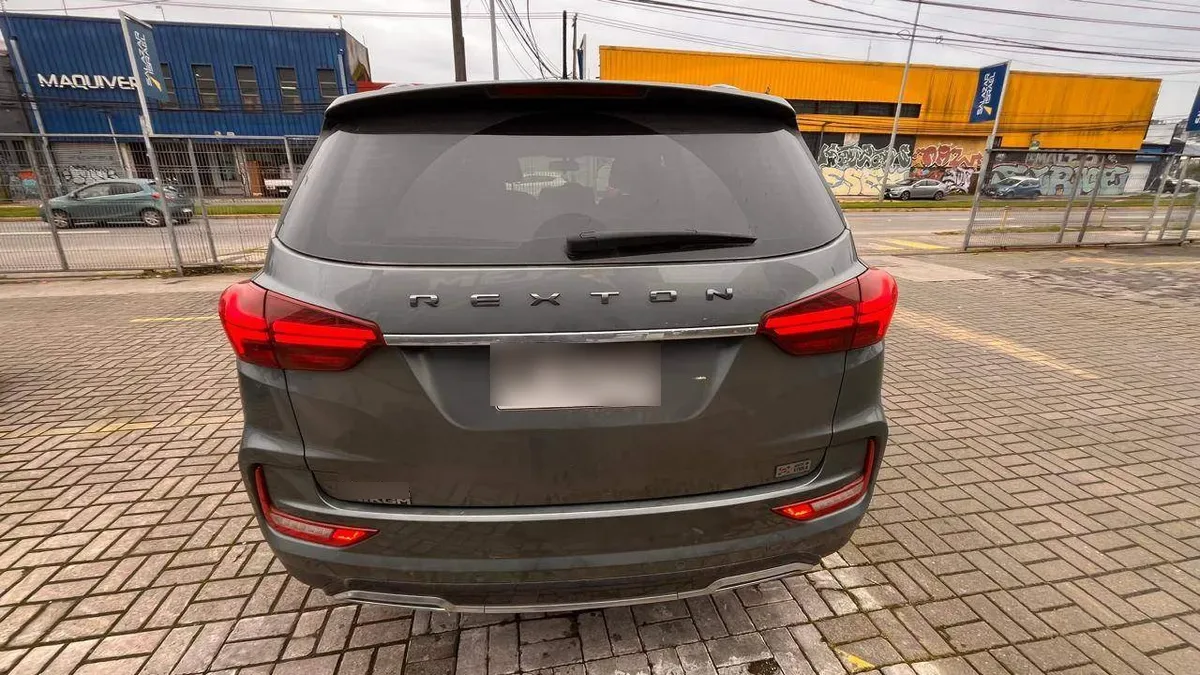 Ssangyong Rexton 2.2t Glx Diesel 4x4 6ab Nueva Radio 8at 5p año 2026