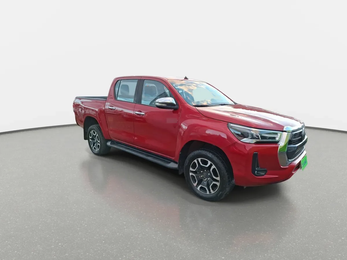Toyota Hilux 2.8 Srv Diesel 4x4 Dob. Cab. At 4p año 2024