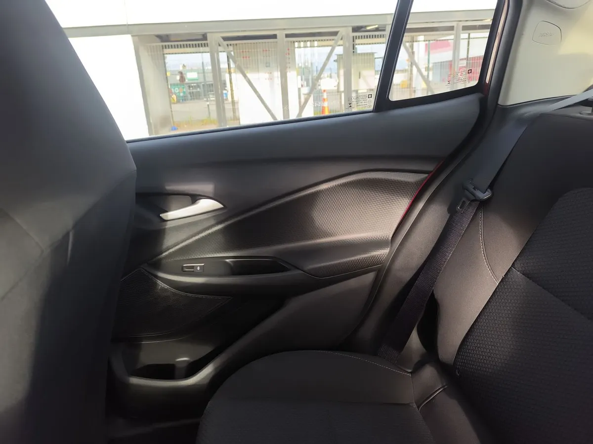 Chevrolet Onix 1.0t Ltz P2 4x2 Sdn Mt5 4p año 2024