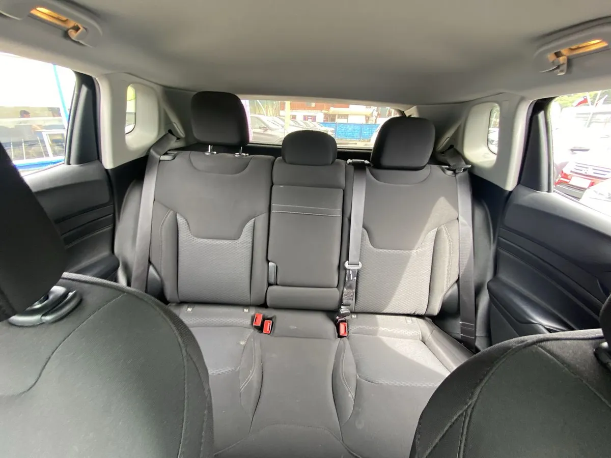 Jeep Compass 1.3 Sport 4x2 At 5p año 2023