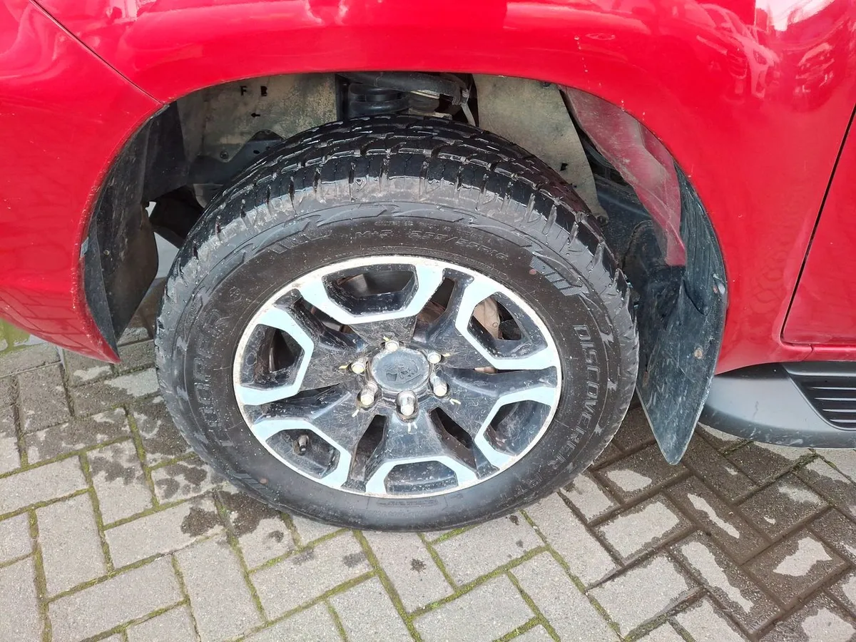 Toyota Hilux 2.8 Srv Diesel 4x4 Dob. Cab. At 4p año 2024