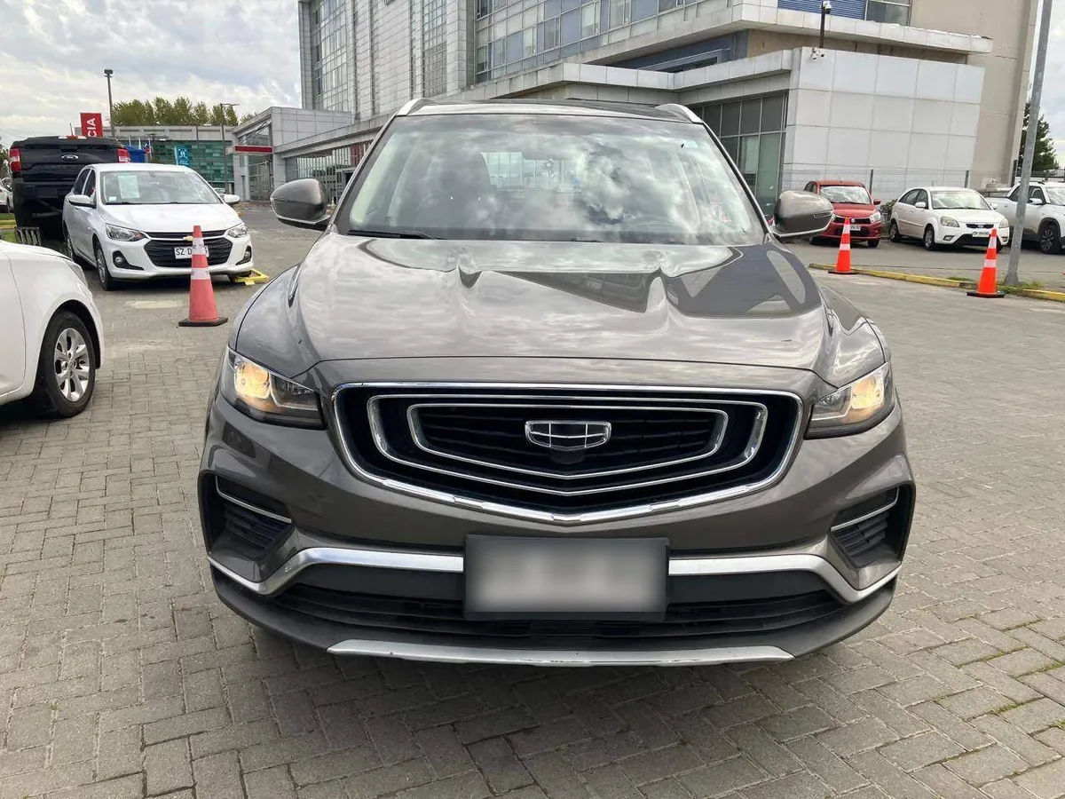 Geely Azkarra 1.5t Comfort 4x2 6at 5p año 2022