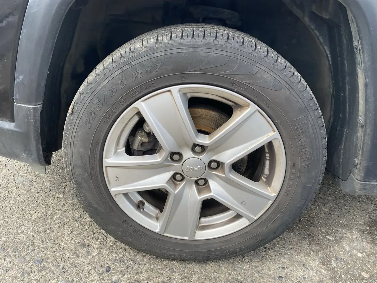 Jeep Compass 1.3 Sport 4x2 At 5p año 2023