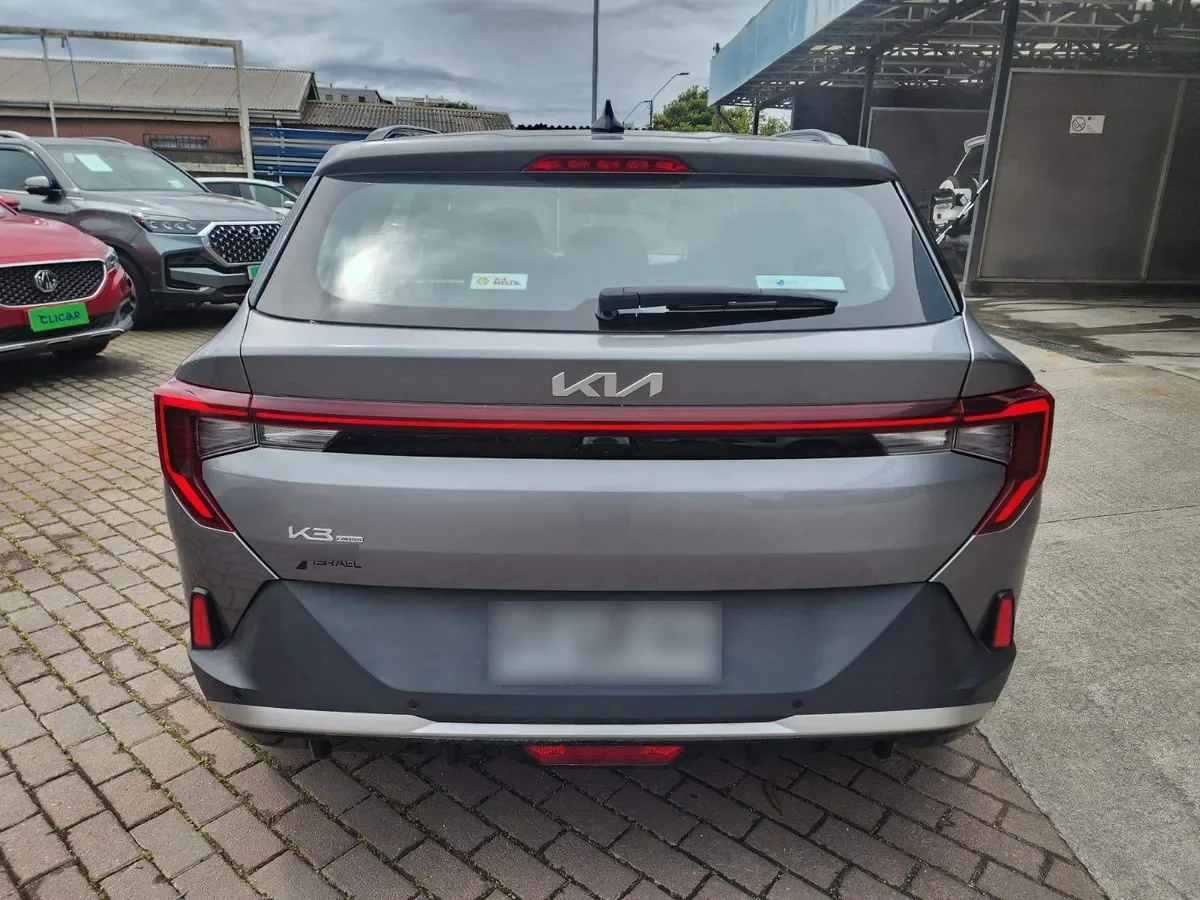 Kia K3 Cross 1.6 Ex Full 4x2 Mt 5p año 2026