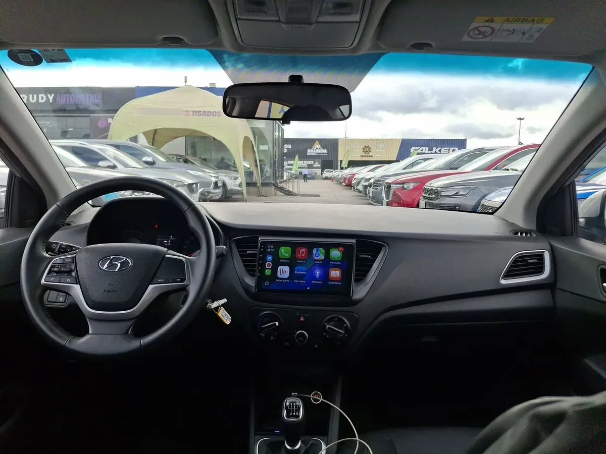Hyundai Accent 1.4 Hci Value 4x2 Mt 4p año 2023