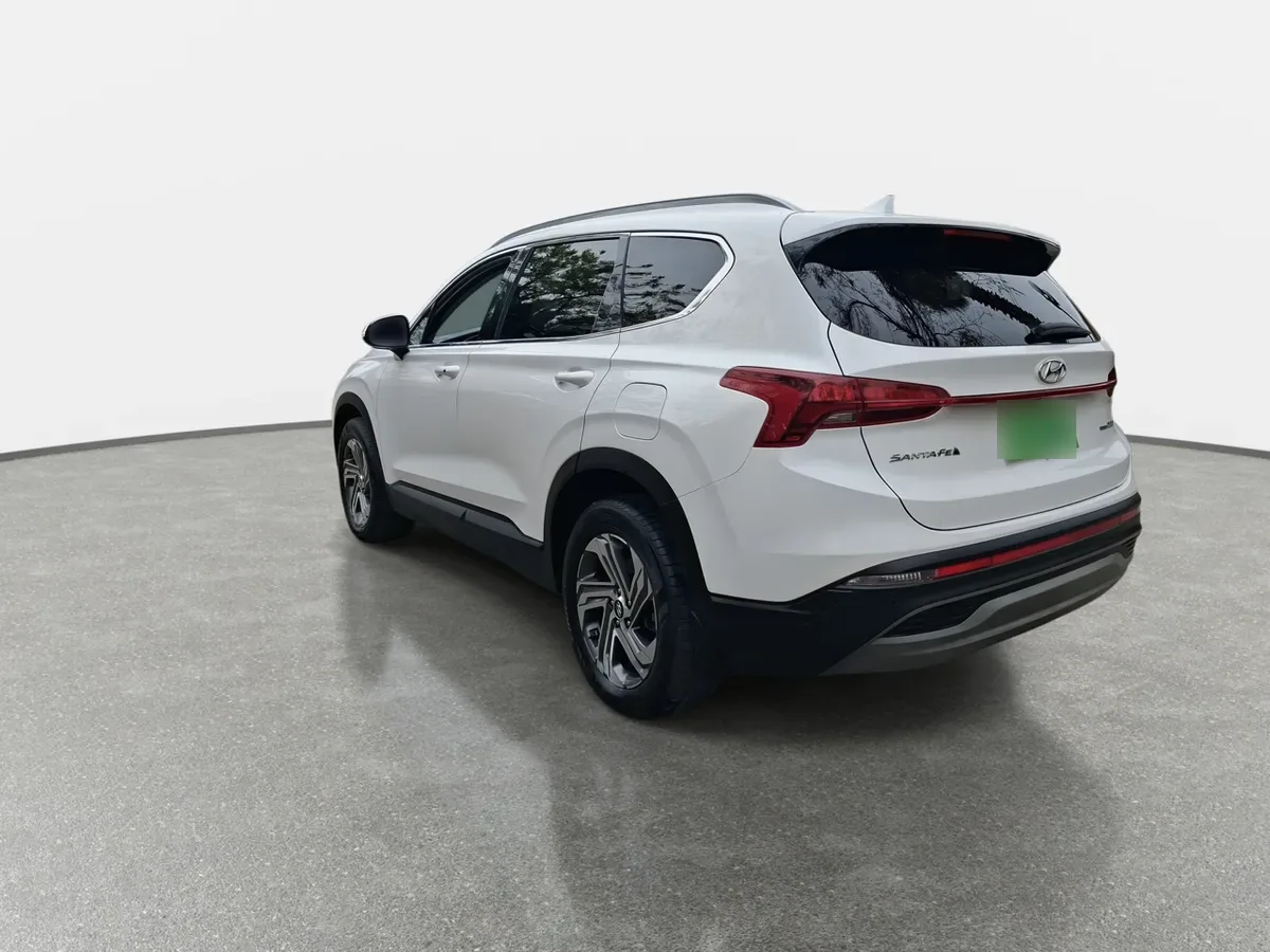 Hyundai Santa Fe 2.2 Value Fl Crdi Diesel 4wd At 5p año 2024