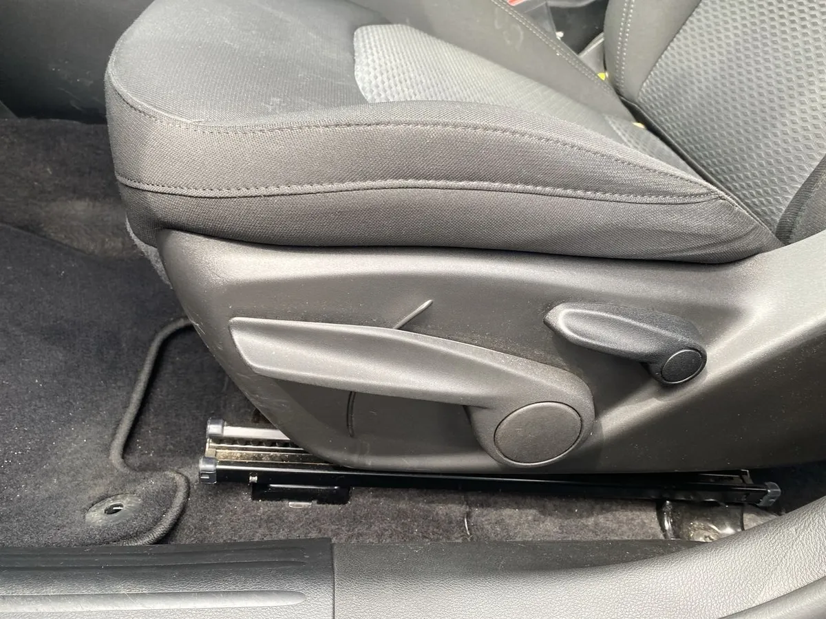 Jeep Compass 1.3 Sport 4x2 At 5p año 2023
