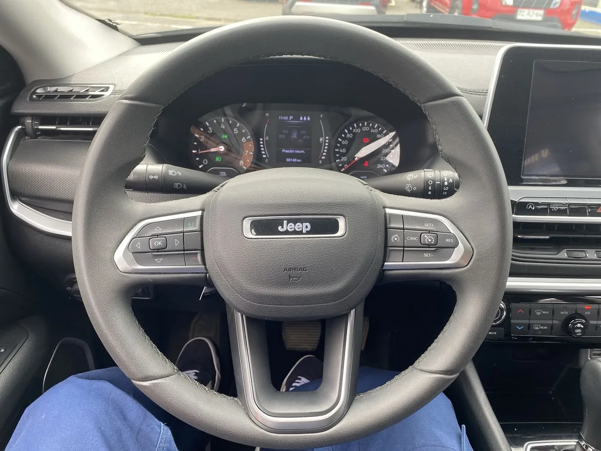 Jeep Compass 1.3 Sport 4x2 At 5p año 2023