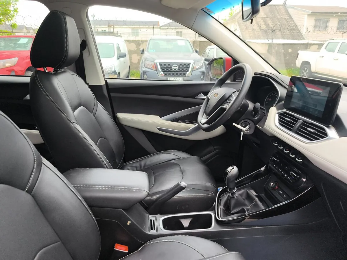 Chevrolet Captiva 1.5t Lt Fwd Mt 5p año 2021