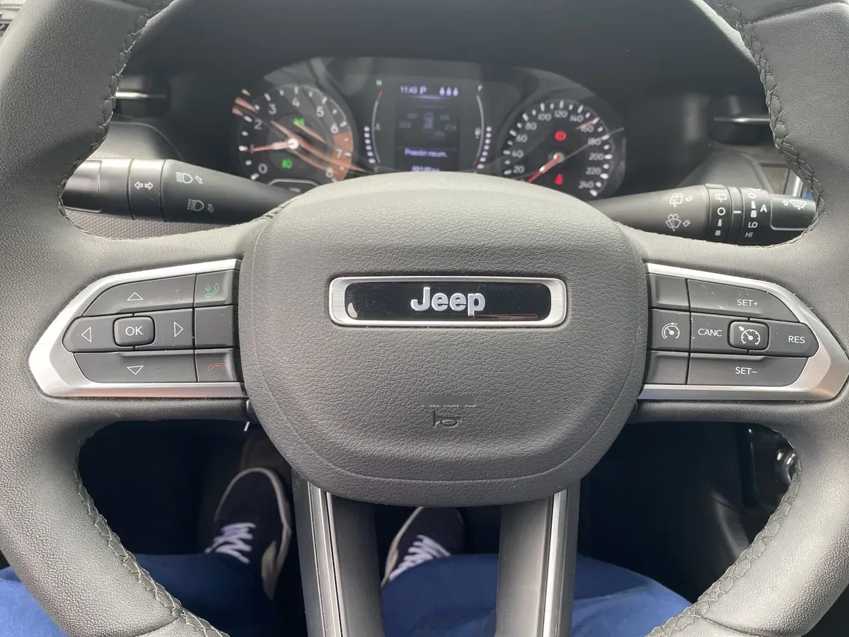Jeep Compass 1.3 Sport 4x2 At 5p año 2023