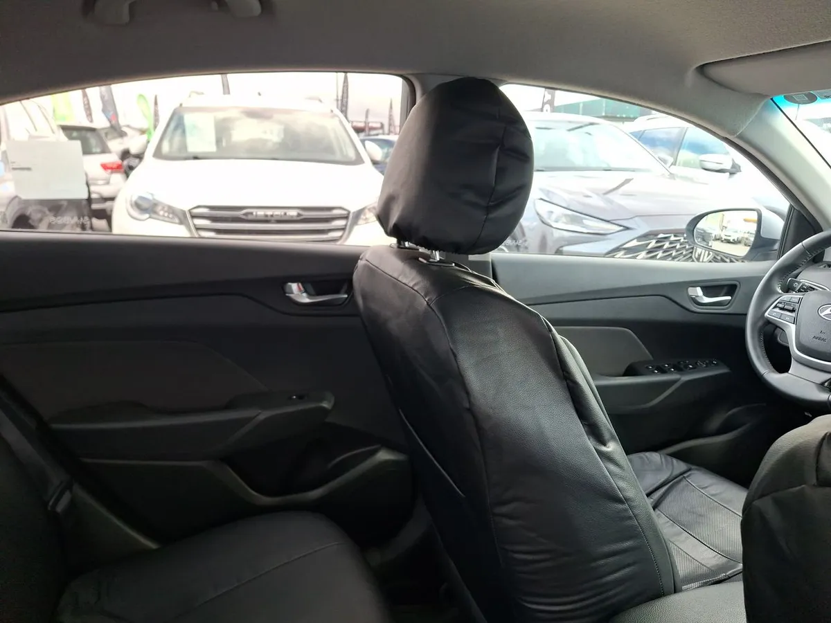 Hyundai Accent 1.4 Hci Value 4x2 Mt 4p año 2023