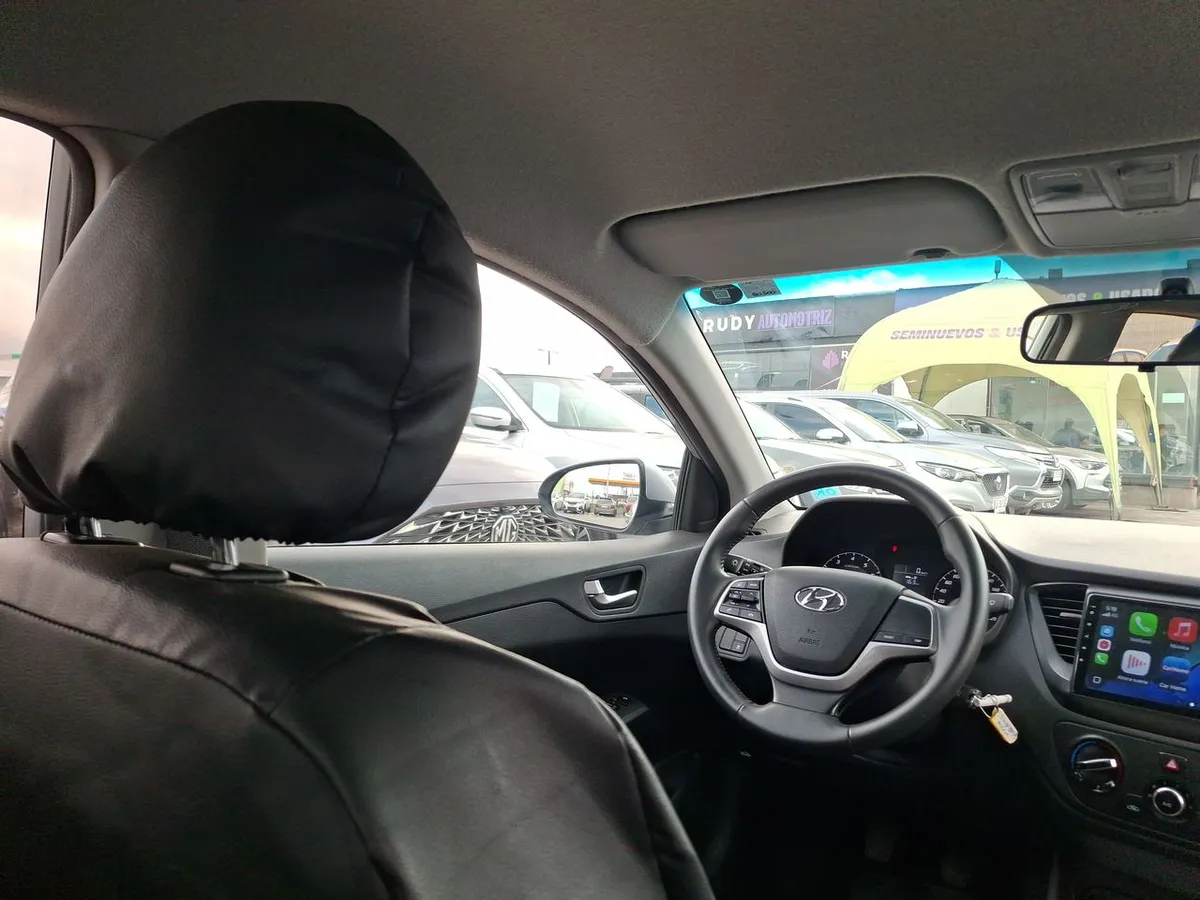 Hyundai Accent 1.4 Hci Value 4x2 Mt 4p año 2023