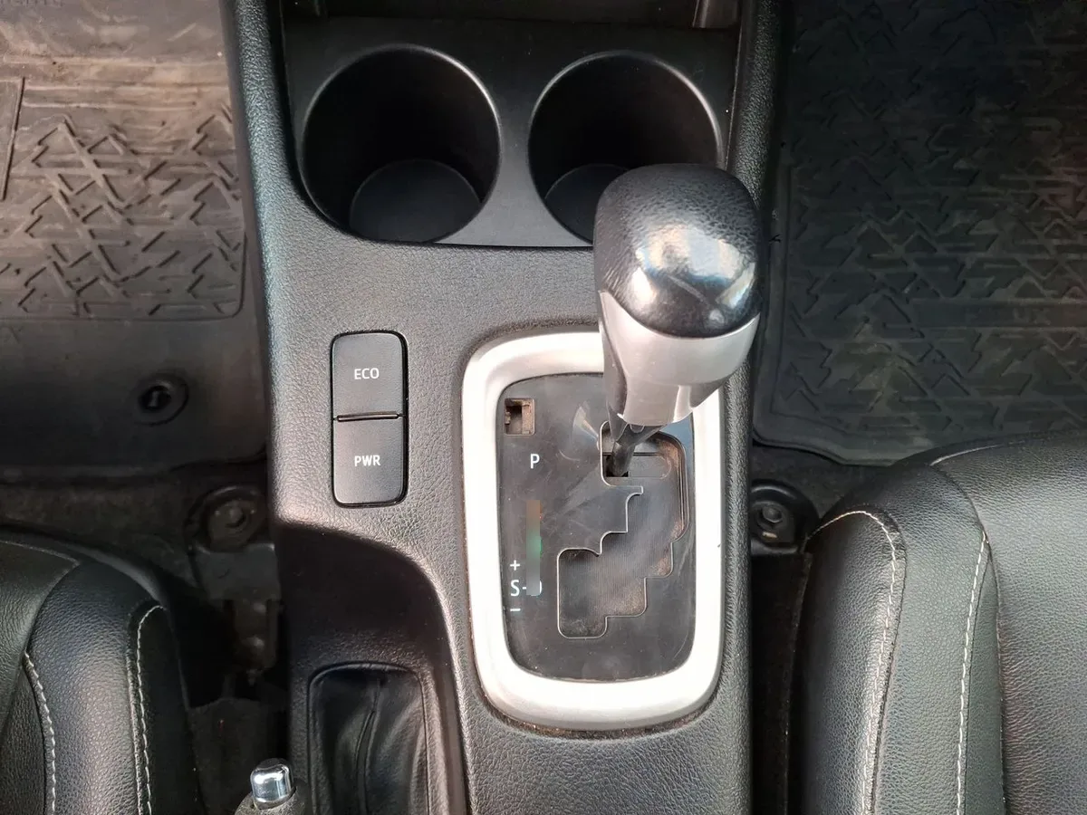 Toyota Hilux 2.8 Srv Diesel 4x4 Dob. Cab. At 4p año 2024