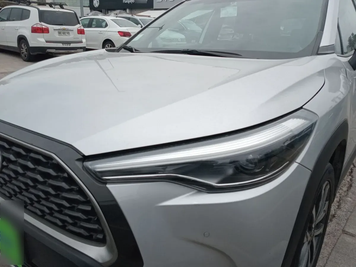 Toyota Corolla Cross 2.0 Seg 4x2 Cvt At 5p año 2023
