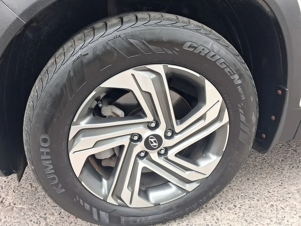 Hyundai Santa Fe 2.2 Value Fl Crdi Diesel 4wd At 5p año 2024
