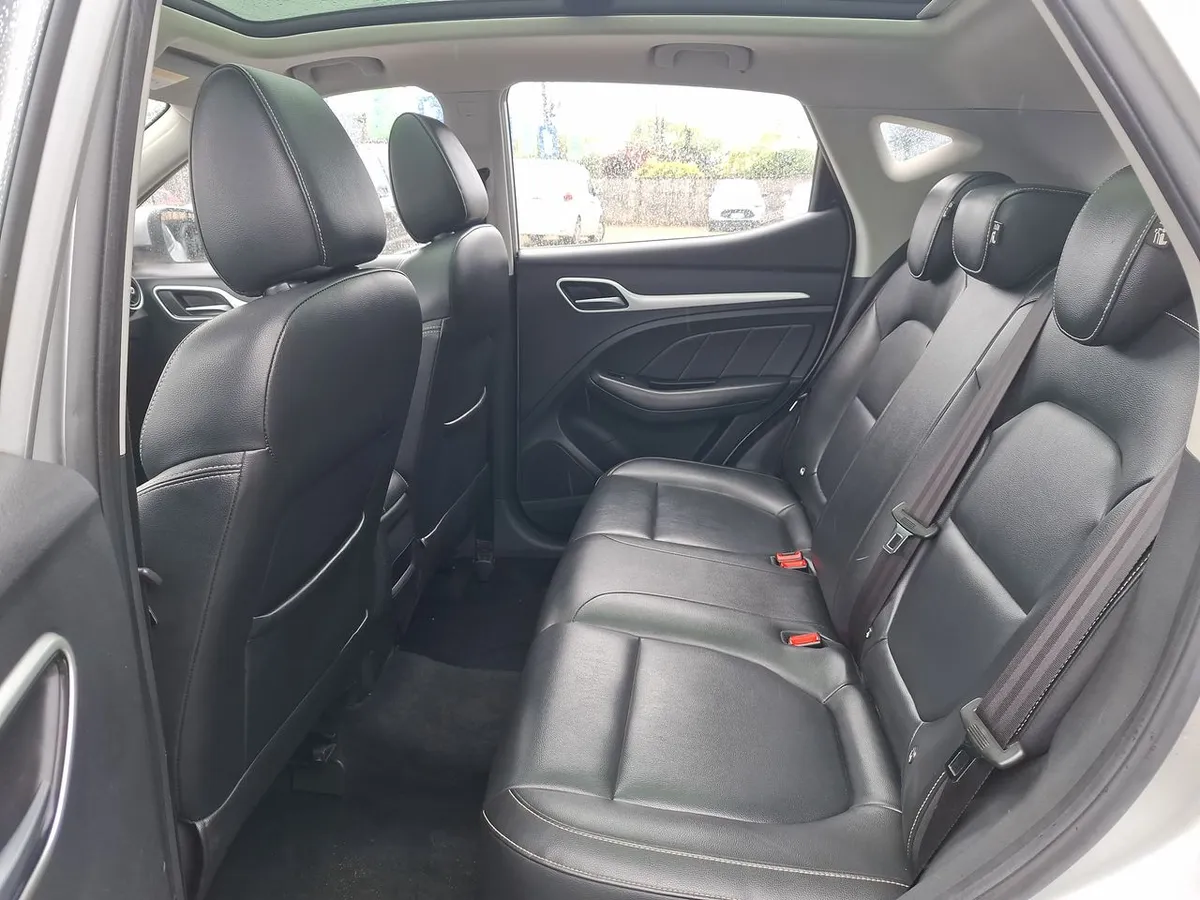 MG Mg Zs 1.5 Comfort 4x2 At 5p año 2021