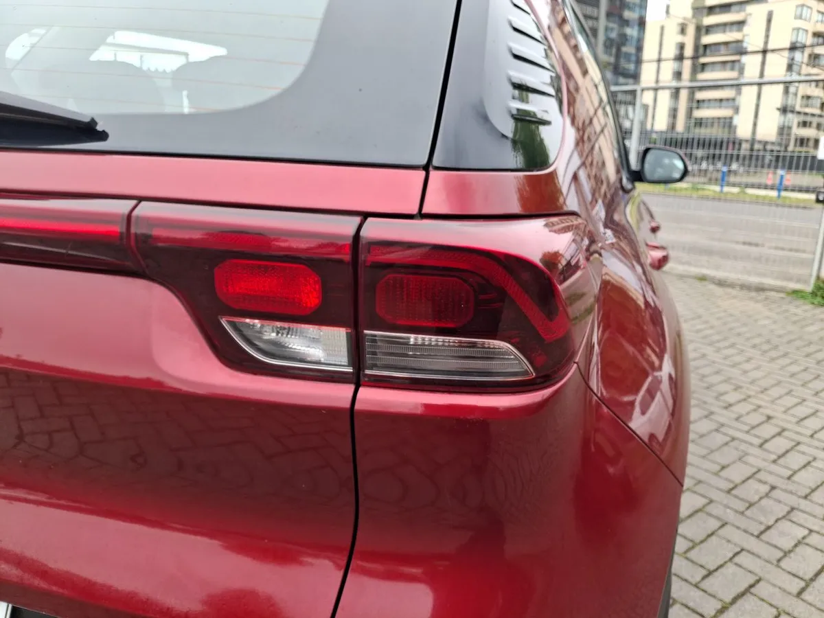 Kia Sonet 1.5 Ex Plus 4x2 6ab 6mt 5p año 2023