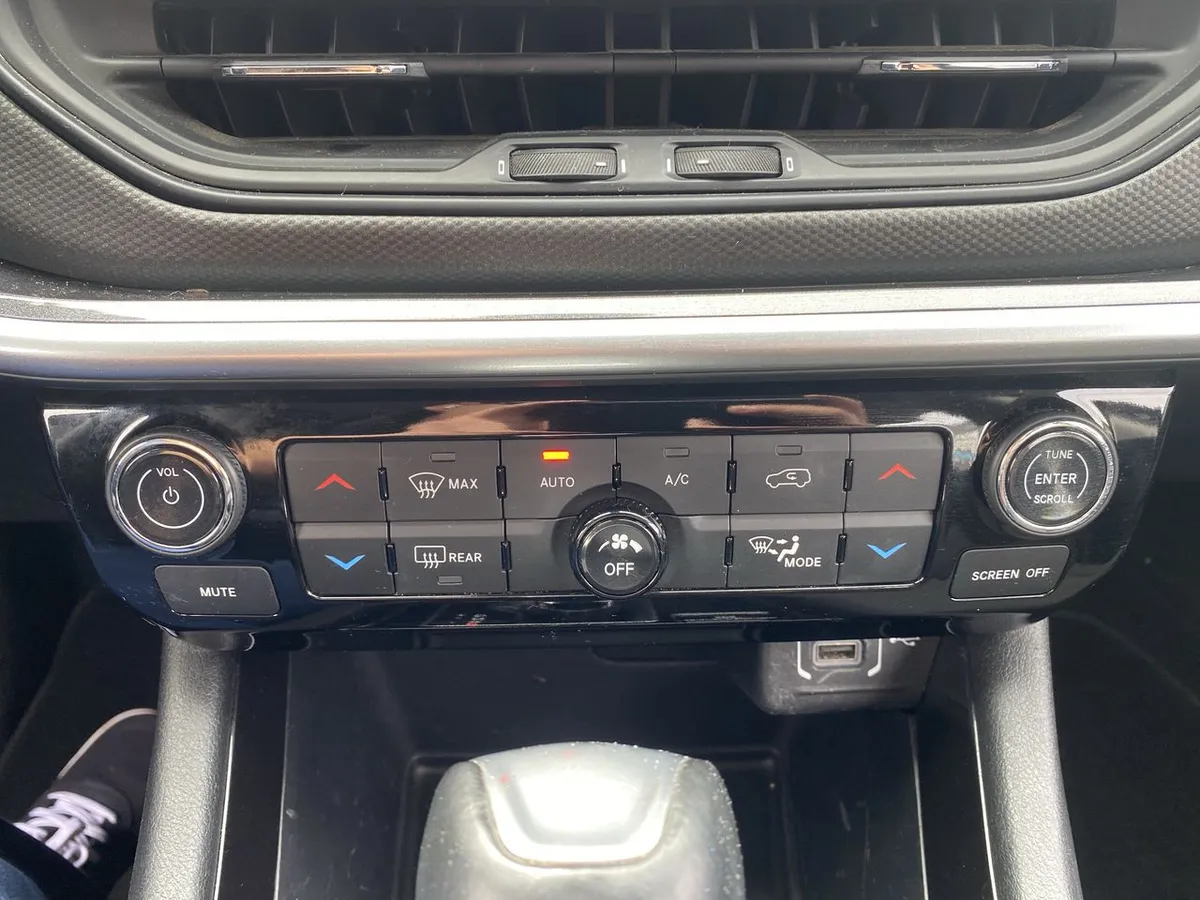Jeep Compass 1.3 Sport 4x2 At 5p año 2023