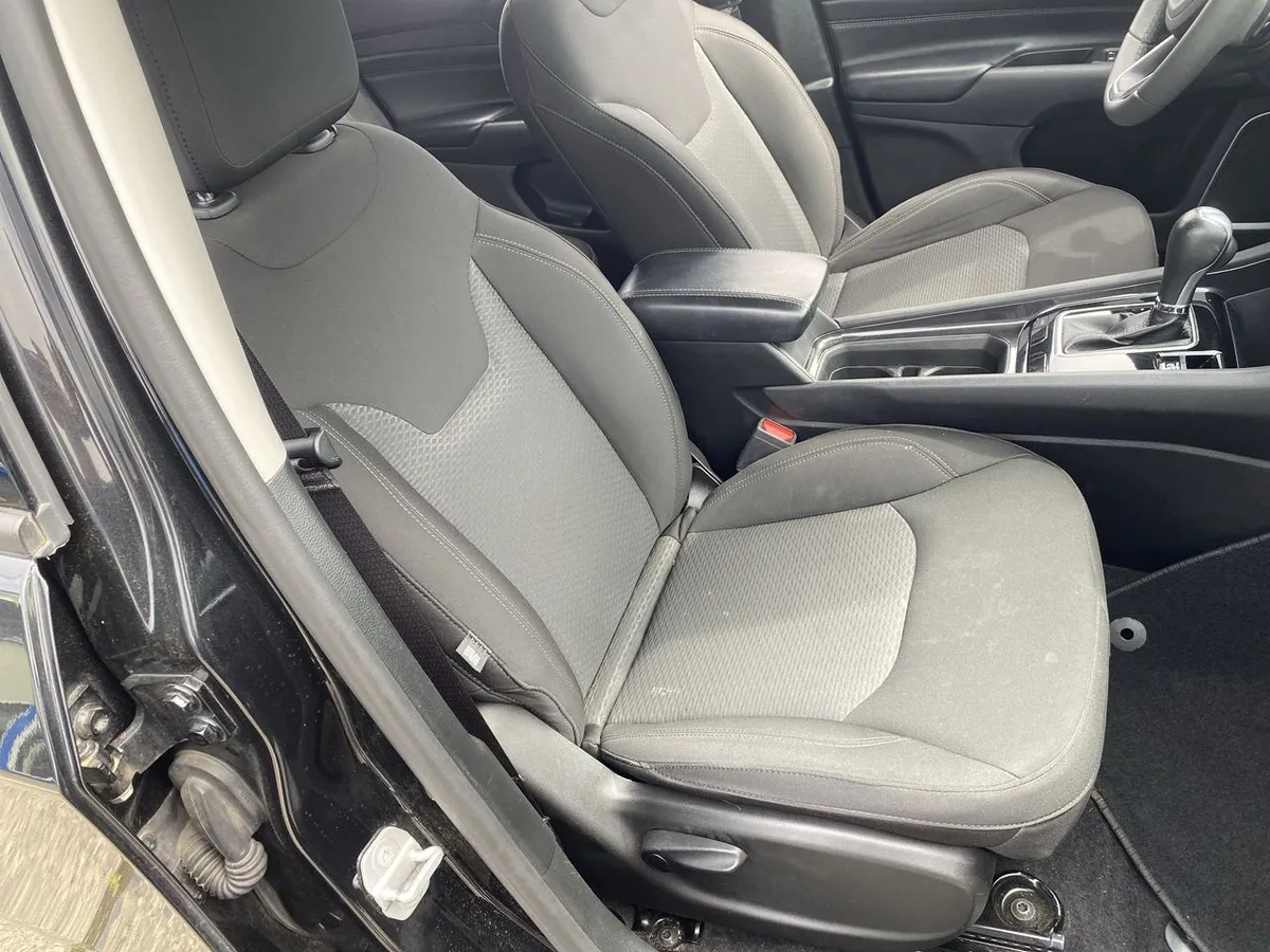 Jeep Compass 1.3 Sport 4x2 At 5p año 2023