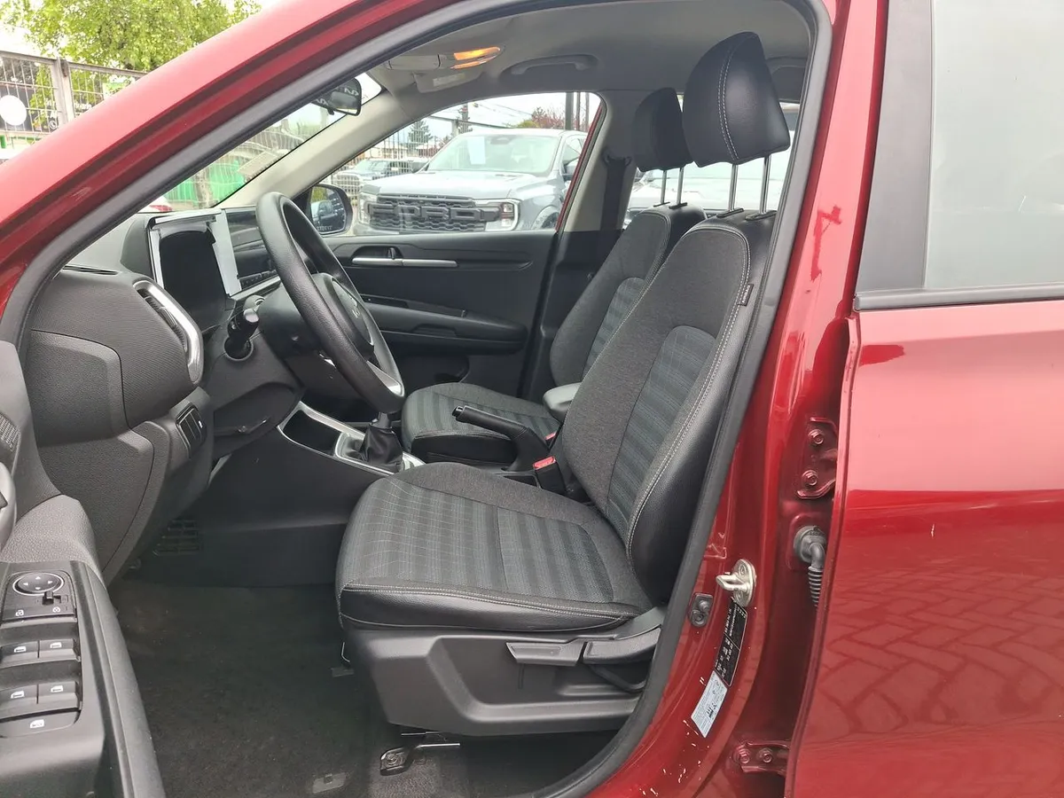 Kia Sonet 1.5 Ex Plus 4x2 6ab 6mt 5p año 2023