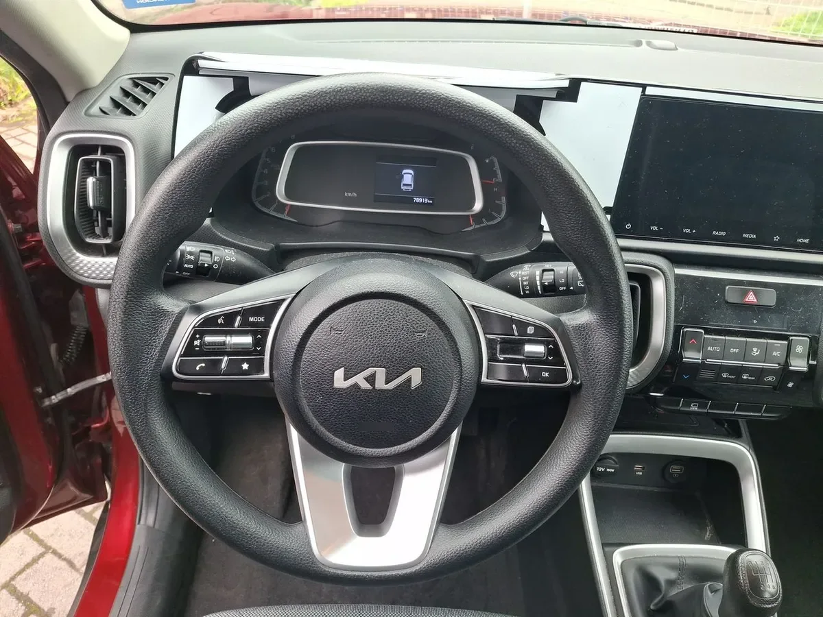 Kia Sonet 1.5 Ex Plus 4x2 6ab 6mt 5p año 2023