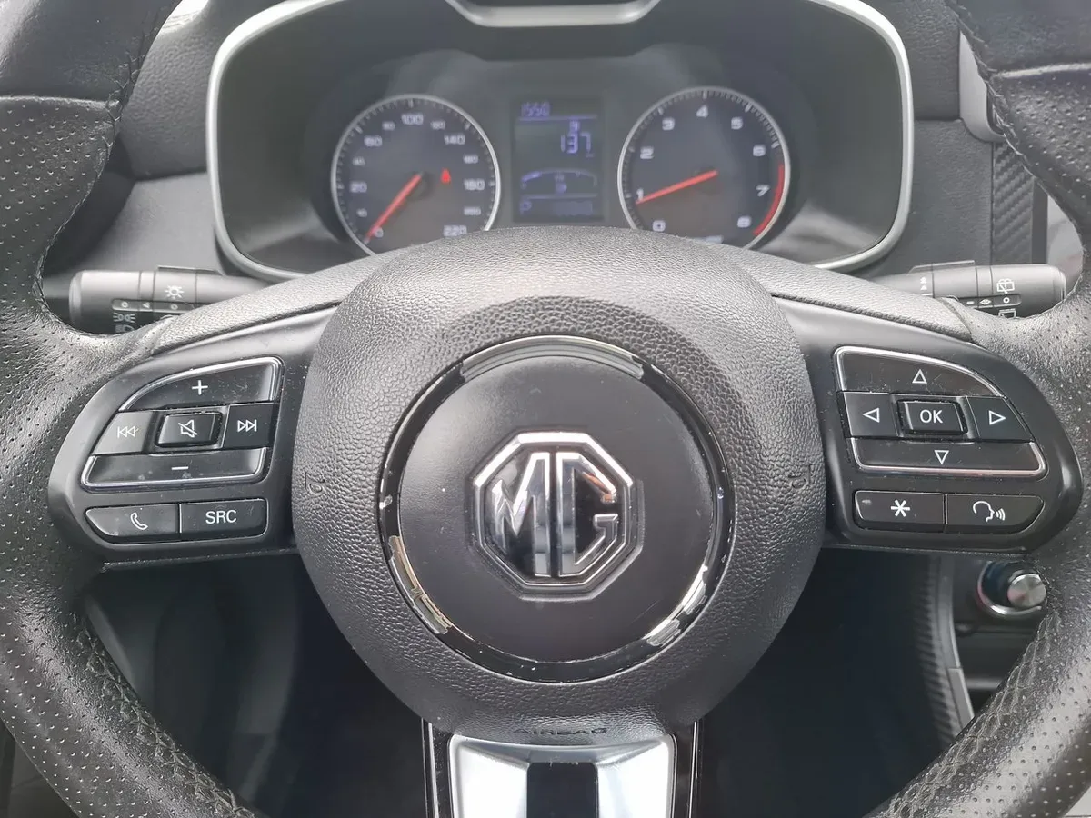 MG Mg Zs 1.5 Comfort 4x2 At 5p año 2021