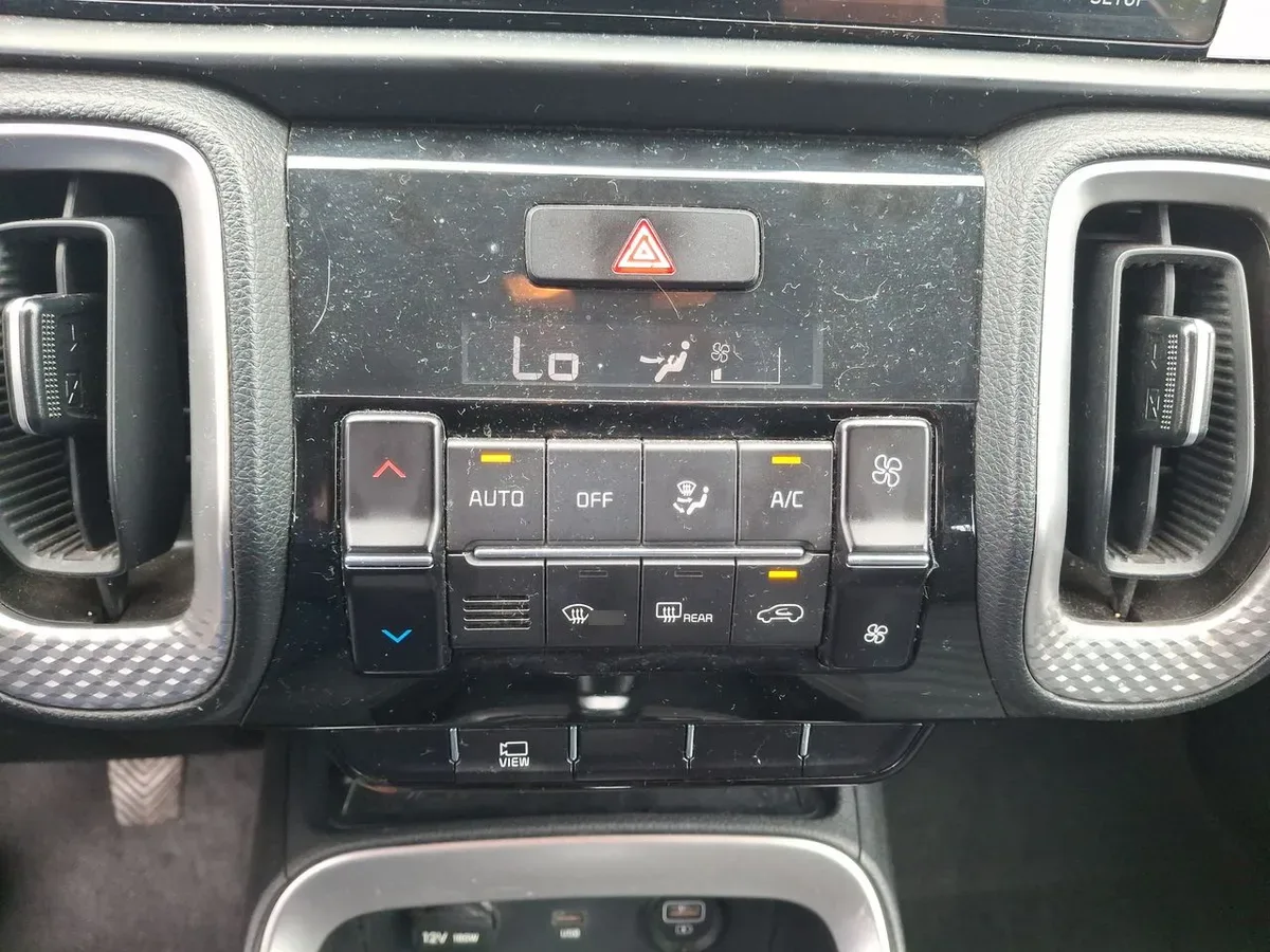 Kia Sonet 1.5 Ex Plus 4x2 6ab 6mt 5p año 2023